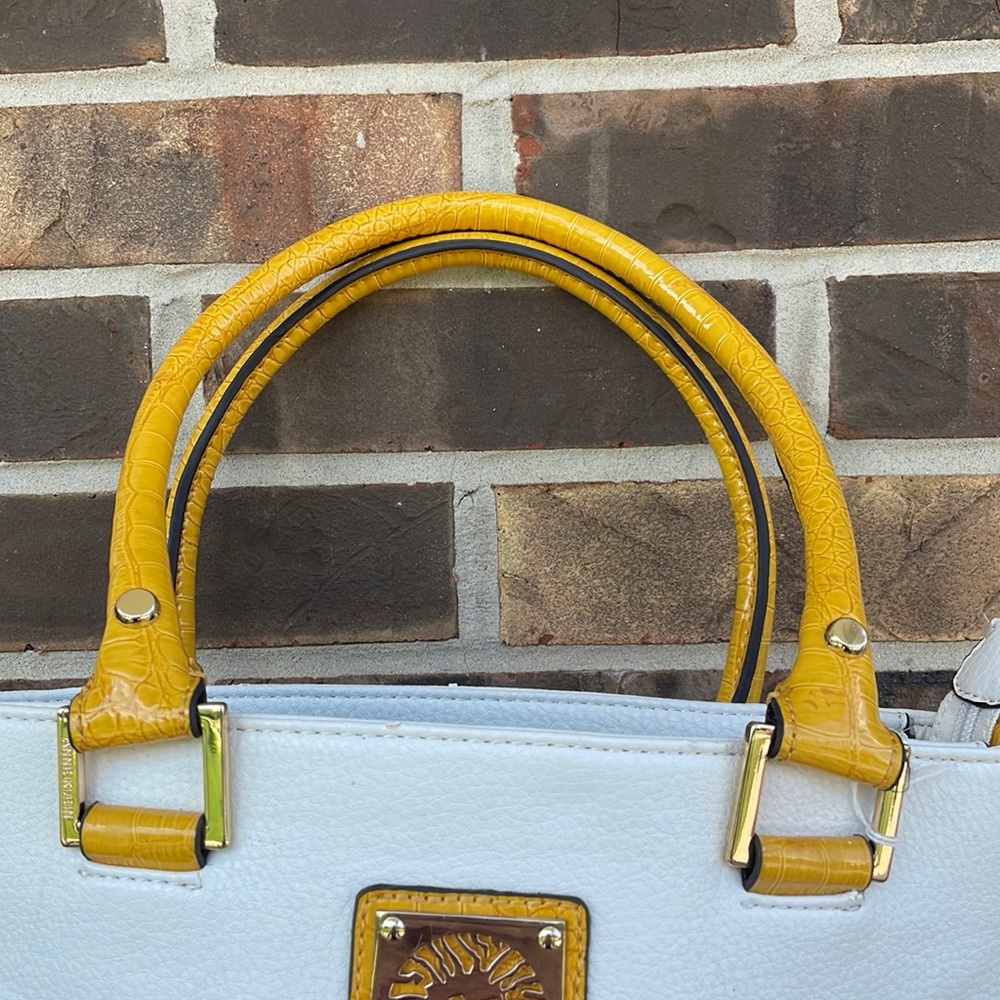 NWOT Anne Klein Yellow and White Purse - Picture 4 of 6